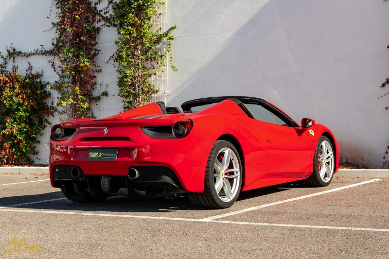 Photo 10 de l'offre de FERRARI 488 SPIDER V8 3.9 T 670CH à 235000€ chez Stars Monte Carlo