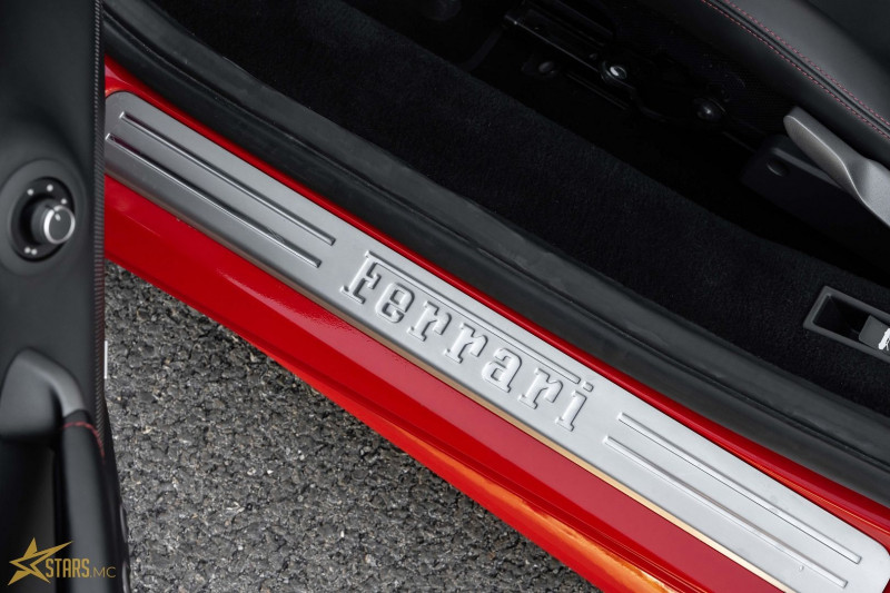 Photo 19 de l'offre de FERRARI 488 SPIDER V8 3.9 T 670CH à 235000€ chez Stars Monte Carlo