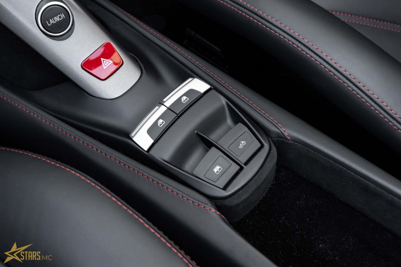 Photo 33 de l'offre de FERRARI 488 SPIDER V8 3.9 T 670CH à 235000€ chez Stars Monte Carlo