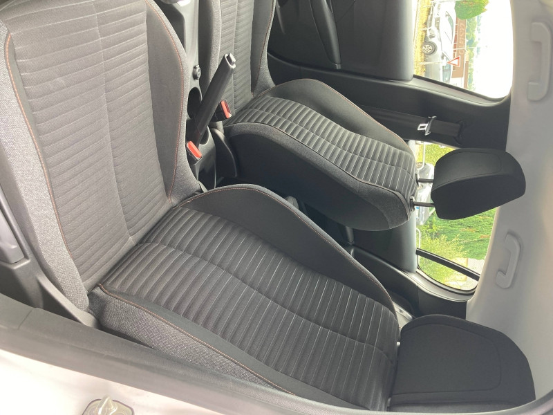 Photo 4 de l'offre de PEUGEOT 208 1.2 PureTech 100ch S&S Active à 16490€ chez Lebedel Automobiles