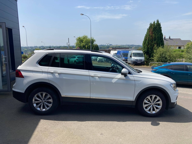 Photo 18 de l'offre de VOLKSWAGEN Tiguan 2.0 TDI 150ch BlueMotion Technology Confortline Business DSG7 à 17490€ chez Lebedel Automobiles