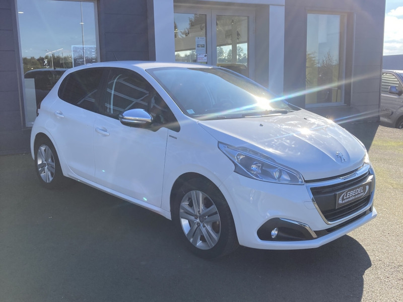 Photo 3 de l'offre de PEUGEOT 208 1.2 PureTech 82ch Style 5p à 10490€ chez Lebedel Automobiles