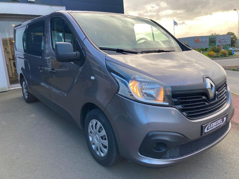 Photo 3 de l'offre de RENAULT Trafic Combi L2 1.6 dCi 120ch Zen 8 places Euro6d-T à 24990€ chez Lebedel Automobiles