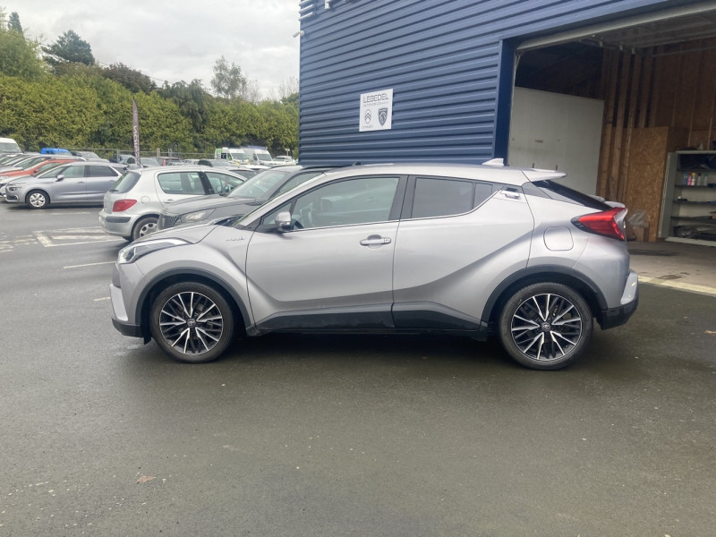 Photo 11 de l'offre de TOYOTA C-HR 122h Graphic 2WD E-CVT à 18990€ chez Lebedel Automobiles