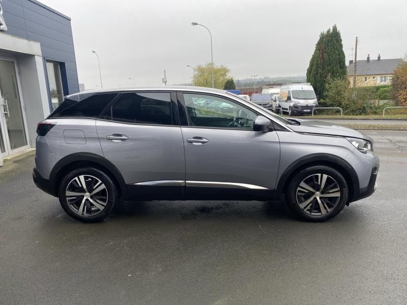 Photo 12 de l'offre de PEUGEOT 3008 1.2 PureTech 130ch S&S Allure à 16990€ chez Lebedel Automobiles