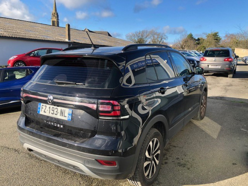 Photo 3 de l'offre de VOLKSWAGEN T-CROSS 1.0 TSI 110CH ACTIVE à 22990€ chez Sevestre Automobiles