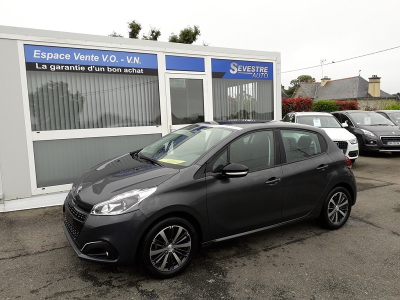Peugeot 208 1.2 PURETECH 82CH ACTIVE 5P Essence GRIS FONCE Occasion à vendre
