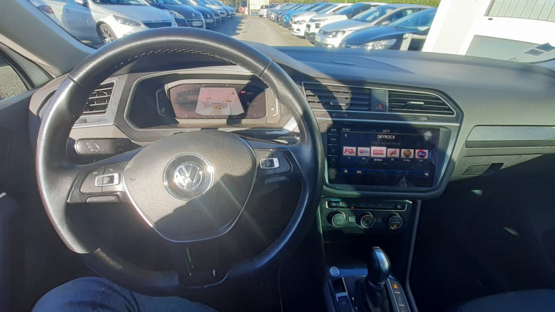Photo 8 de l'offre de VOLKSWAGEN TIGUAN 1.5 TSI EVO 150CH BLACK R-LINE DSG7 EURO6DT à 34990€ chez Sevestre Automobiles