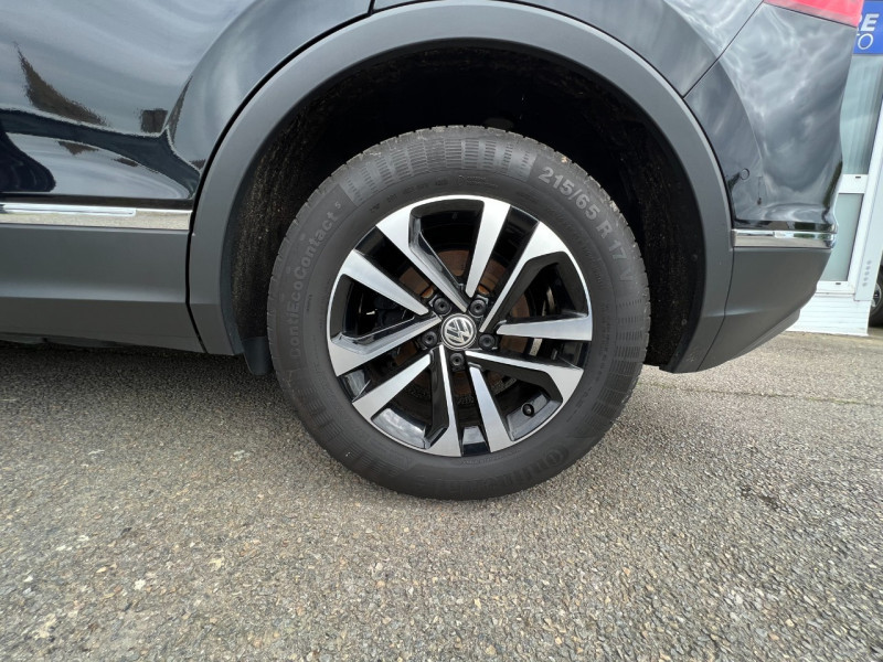 Photo 15 de l'offre de VOLKSWAGEN TIGUAN 2.0 TDI 150CH IQ.DRIVE DSG7 EURO6D-T à 33990€ chez Sevestre Automobiles