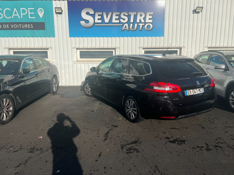 Photo 4 de l'offre de PEUGEOT 308 SW 1.2 PURETECH 130CH E6.C S&S ALLURE 108G à 10490€ chez Sevestre Automobiles