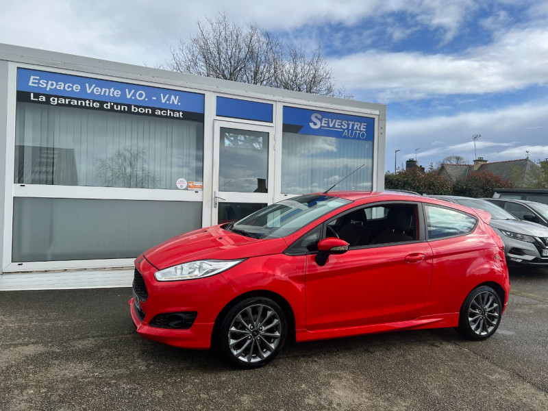Ford FIESTA 1.0 ECOBOOST 100CH STOP&START ST LINE 3P Essence ROUGE Occasion à vendre