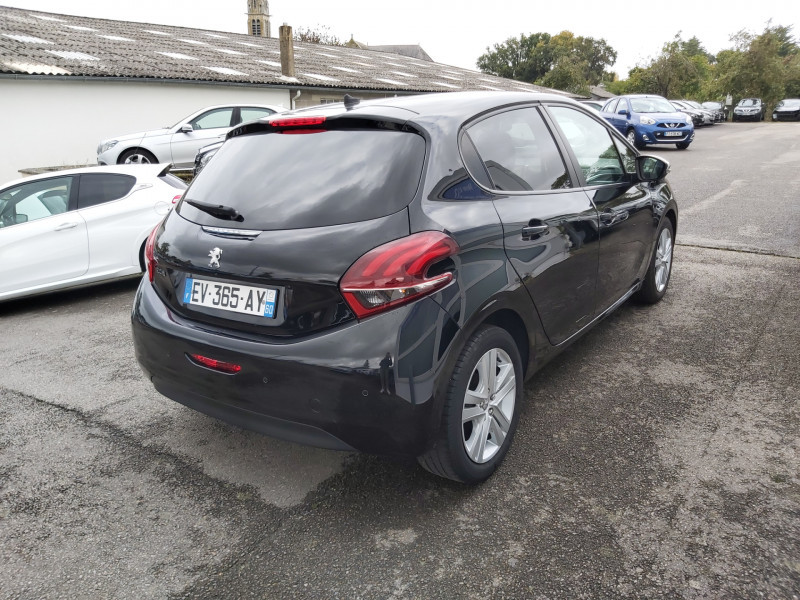 Photo 3 de l'offre de PEUGEOT 208 1.2 PURETECH 110CH ALLURE S&S 5P à 8990€ chez Sevestre Automobiles