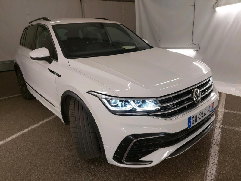 Photo 4 de l'offre de VOLKSWAGEN TIGUAN 2.0 TDI 150CH R-LINE DSG7 à 34490€ chez Sevestre Automobiles