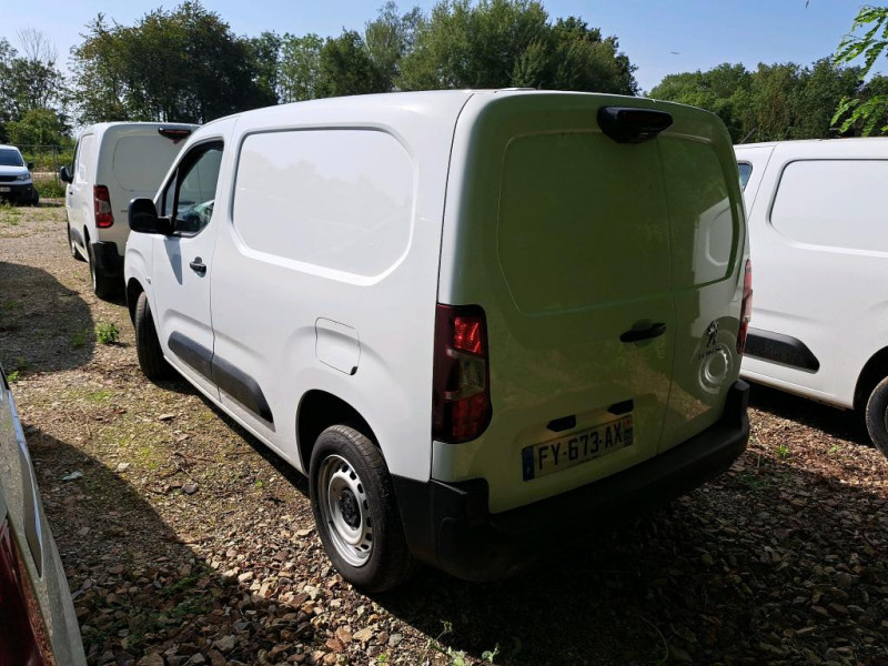 Photo 2 de l'offre de PEUGEOT PARTNER STANDARD 1000KG BLUEHDI 100CH S&S BVM5 GRIP à 16490€ chez Sevestre Automobiles