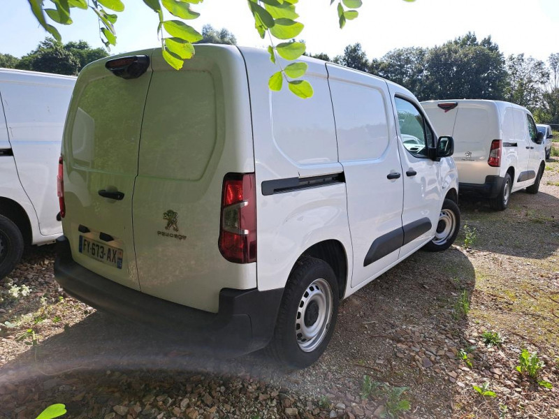 Photo 3 de l'offre de PEUGEOT PARTNER STANDARD 1000KG BLUEHDI 100CH S&S BVM5 GRIP à 16490€ chez Sevestre Automobiles