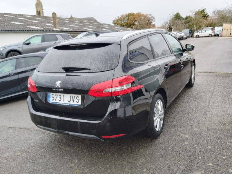 Photo 3 de l'offre de PEUGEOT 308 SW 1.2 PURETECH 110CH STYLE S&S (COURROIE CHANGEE) à 8990€ chez Sevestre Automobiles