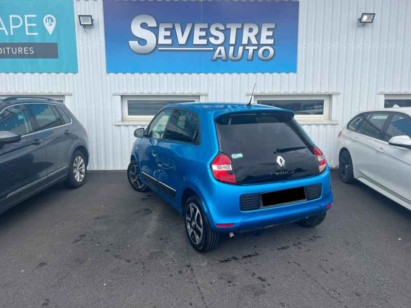 Photo 3 de l'offre de RENAULT TWINGO III 1.0 SCE 70CH STOP&START ZEN EURO6C à 7490€ chez Sevestre Automobiles