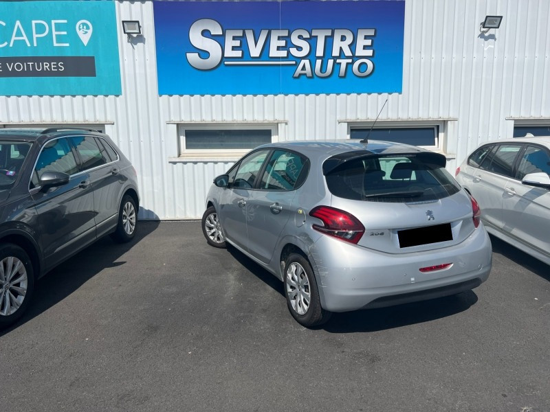 Photo 3 de l'offre de PEUGEOT 208 1.6 BLUEHDI 100CH ACTIVE BUSINESS S&S 5P à 9490€ chez Sevestre Automobiles