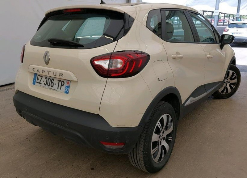 Photo 3 de l'offre de RENAULT CAPTUR 0.9 TCE 90CH ENERGY BUSINESS EURO6C 2 PLACES à 7990€ chez Sevestre Automobiles