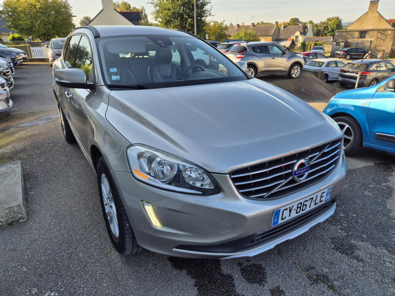 Photo 2 de l'offre de VOLVO XC60 D4 163CH START&STOP MOMENTUM à 13990€ chez Sevestre Automobiles