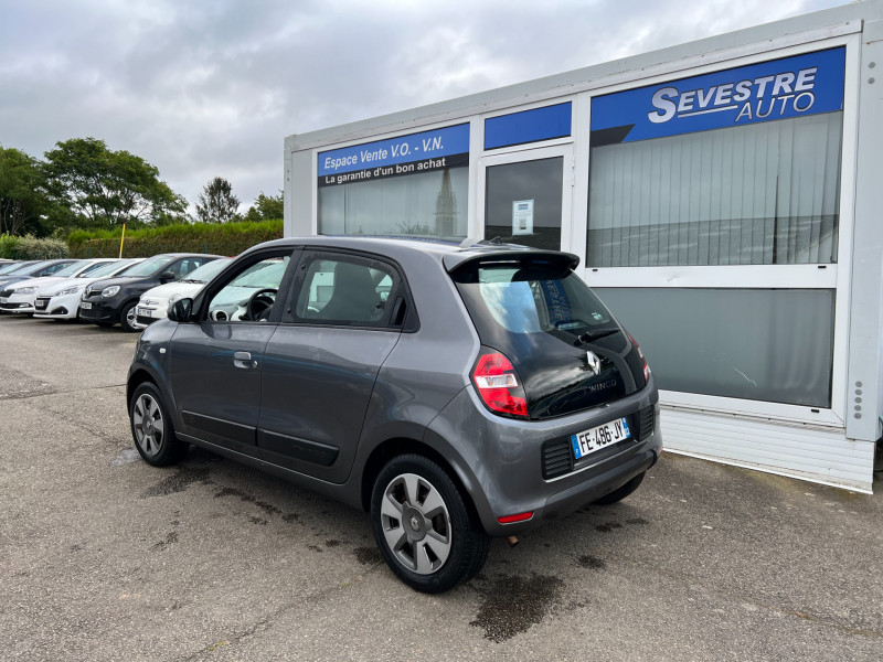 Photo 4 de l'offre de RENAULT TWINGO III 1.0 SCE 70CH ZEN EURO6C à 7490€ chez Sevestre Automobiles