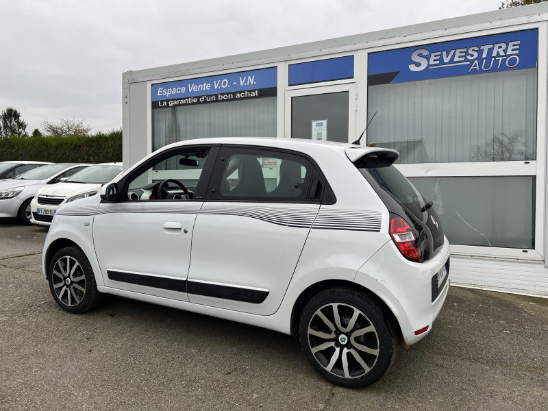 Photo 4 de l'offre de RENAULT TWINGO III 1.0 SCE 70CH STOP&START LIMITED ECO² à 7490€ chez Sevestre Automobiles