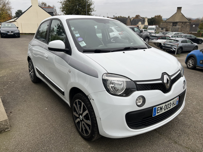 Photo 2 de l'offre de RENAULT TWINGO III 1.0 SCE 70CH STOP&START LIMITED ECO² à 7490€ chez Sevestre Automobiles