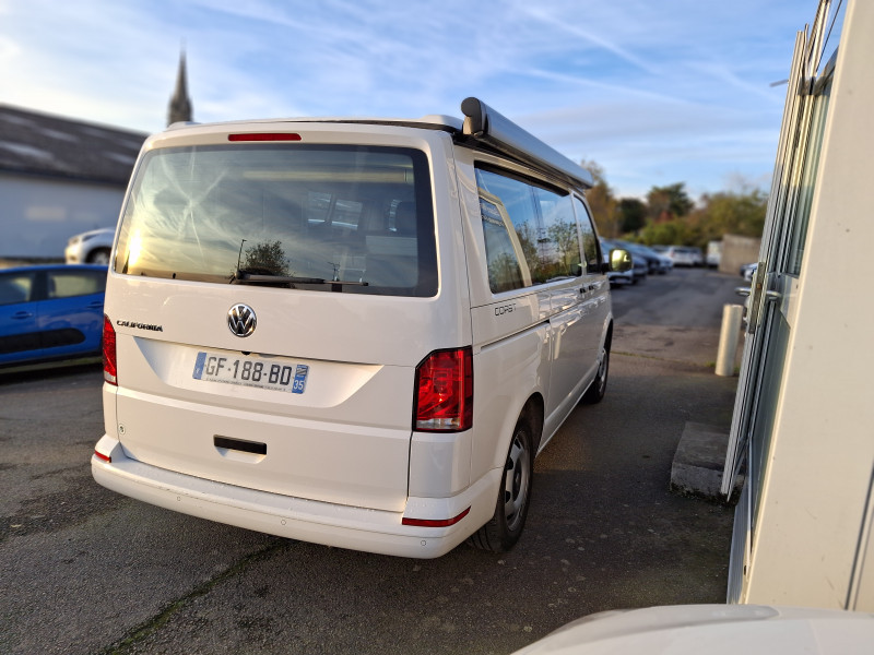 Photo 3 de l'offre de VOLKSWAGEN CALIFORNIA 2.0 TDI 150CH OCEAN DSG7 à 63900€ chez Sevestre Automobiles