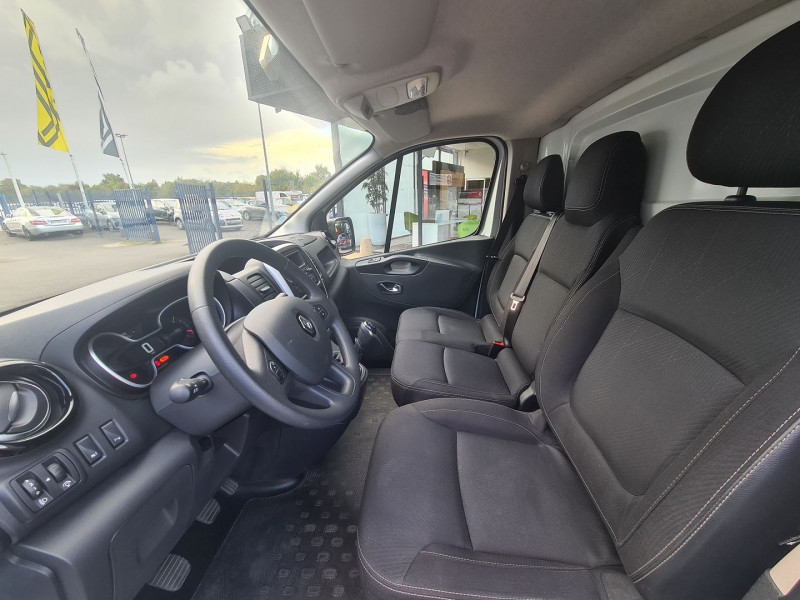 Photo 5 de l'offre de RENAULT TRAFIC III FG L2H1 1300 2.0 DCI 120 CH GRAND CONFORT S&S E6 à 19990€ chez Agence Quignette