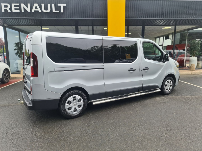 Photo 2 de l'offre de RENAULT TRAFIC III COMBI L2 2.0 BLUE DCI 150CH S&S INTENS 9 PLACES à 26490€ chez Agence Quignette