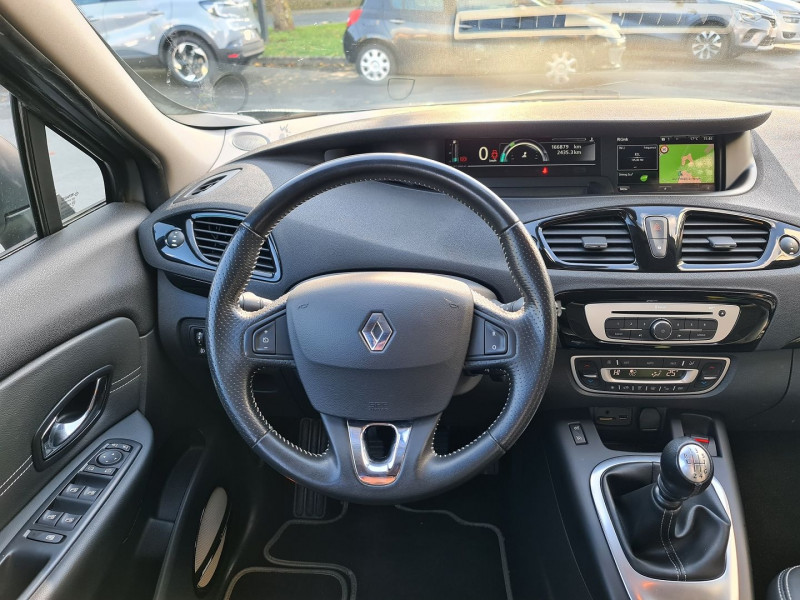 Photo 4 de l'offre de RENAULT GRAND SCENIC III 1.6 DCI 130 CH ENERGY BOSE ECO² 7 PLACES 2015 à 9990€ chez Agence Quignette