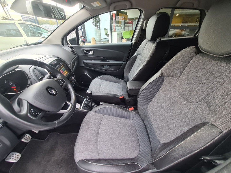 Photo 5 de l'offre de RENAULT CAPTUR 1.3 TCE 130 CH FAP INTENS à 15490€ chez Agence Quignette