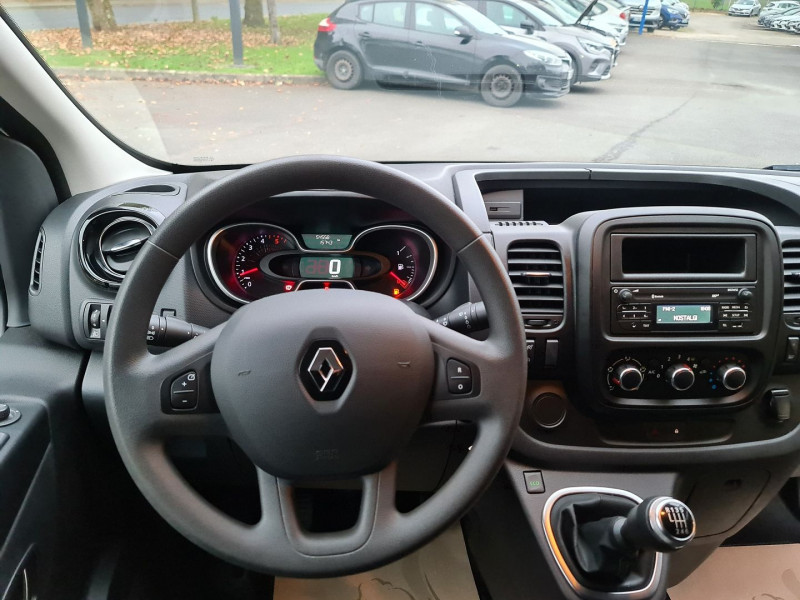 Photo 3 de l'offre de RENAULT TRAFIC III FG L2H1 1300 2.0 DCI 120 CH GRAND CONFORT S&S E6 à 20990€ chez Agence Quignette