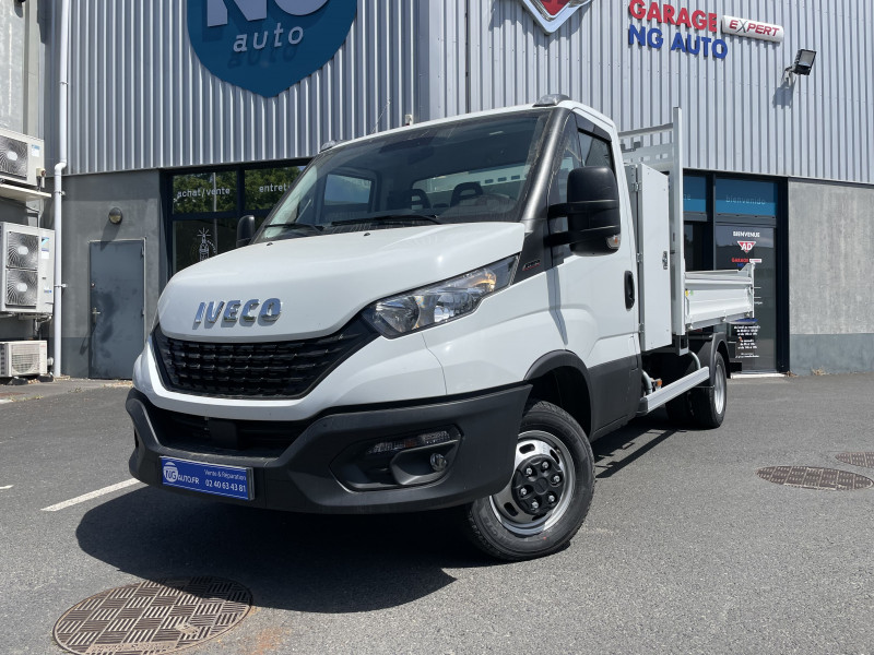 Iveco DAILY CHASSIS CABINE 35 C 16 BENNE + COFFRE Diesel Blanc Occasion à vendre