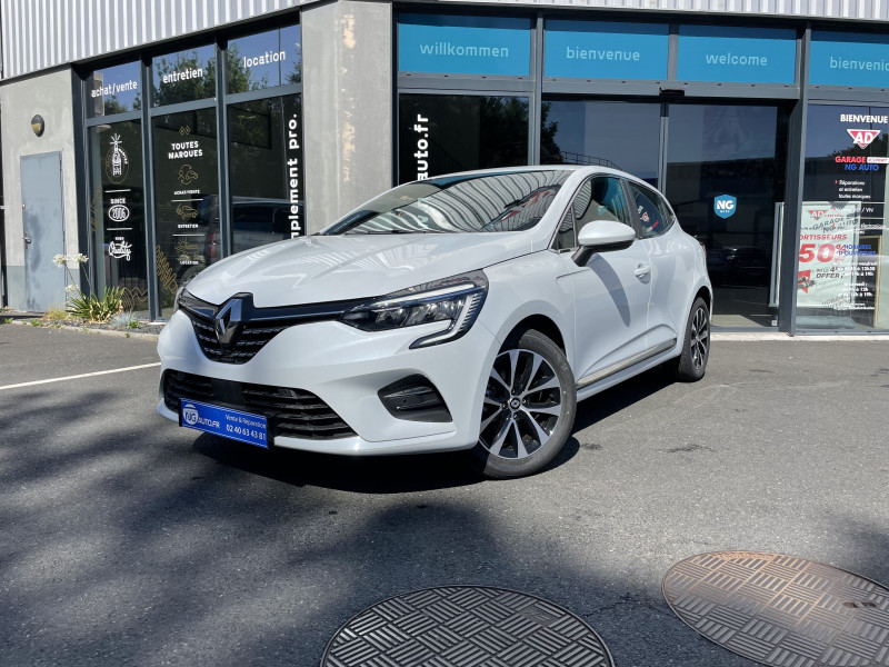 Renault CLIO V TCe 90 - 21N Intens Essence sans plomb Blanc Occasion à vendre