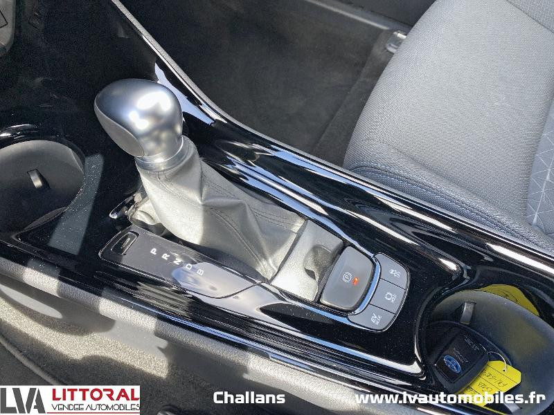 Photo 7 de l'offre de TOYOTA C-HR 122h Edition 2WD E-CVT MC19 à 24490€ chez Littoral Vendée Automobiles Challans