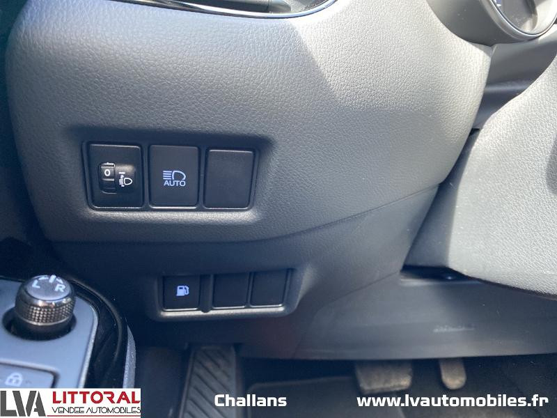 Photo 16 de l'offre de TOYOTA C-HR 122h Edition 2WD E-CVT MC19 à 24490€ chez Littoral Vendée Automobiles Challans