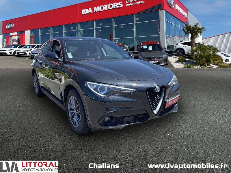 Photo 1 de l'offre de ALFA ROMEO Stelvio 2.2 Diesel 180ch AT8 à 31490€ chez Littoral Vendée Automobiles Challans