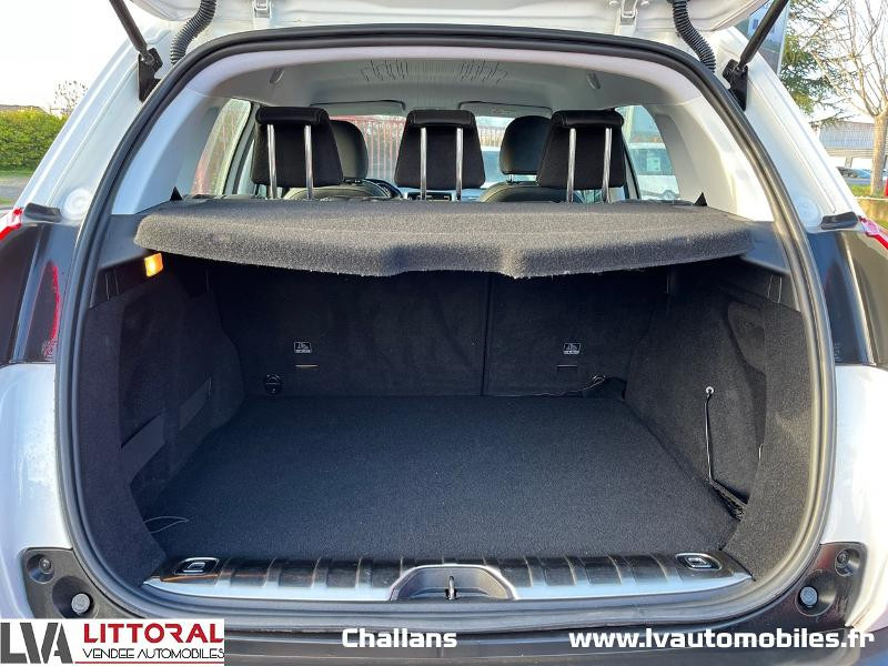 Photo 13 de l'offre de PEUGEOT 2008 1.2 PureTech 110ch Allure S&S à 11990€ chez Littoral Vendée Automobiles Challans