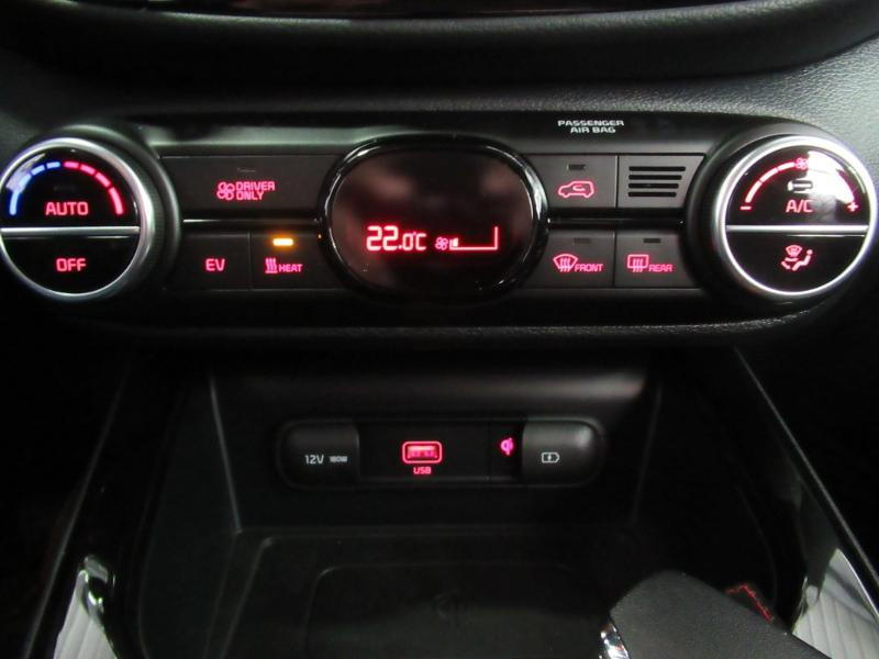 Photo 21 de l'offre de KIA e-Soul e-Premium 204ch à 30990€ chez Littoral Vendée Automobiles Mouilleron Le Captif