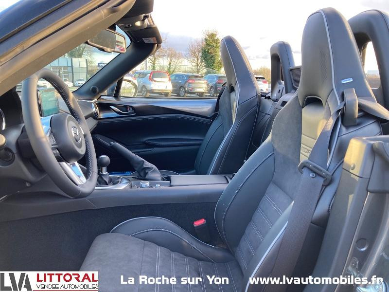 Photo 8 de l'offre de MAZDA MX-5 2.0 SKYACTIV-G 184ch Sélection 2022 à 37990€ chez Littoral Vendée Automobiles Mouilleron Le Captif