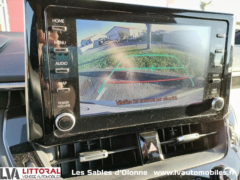 Photo 9 de l'offre de TOYOTA Corolla Touring Spt 184h Dynamic Business MY21 + Stage Hybrid Academy à 27490€ chez Littoral Vendée Automobiles Le Château D’Olonne
