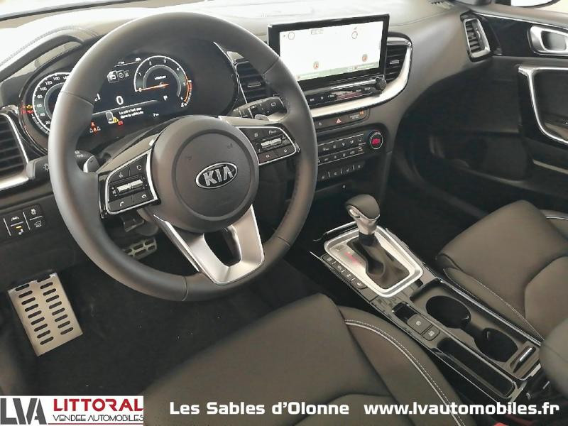 Photo 4 de l'offre de KIA Xceed Crdi 136ch Mhev DCT7 Premium à 33490€ chez Littoral Vendée Automobiles Le Château D’Olonne