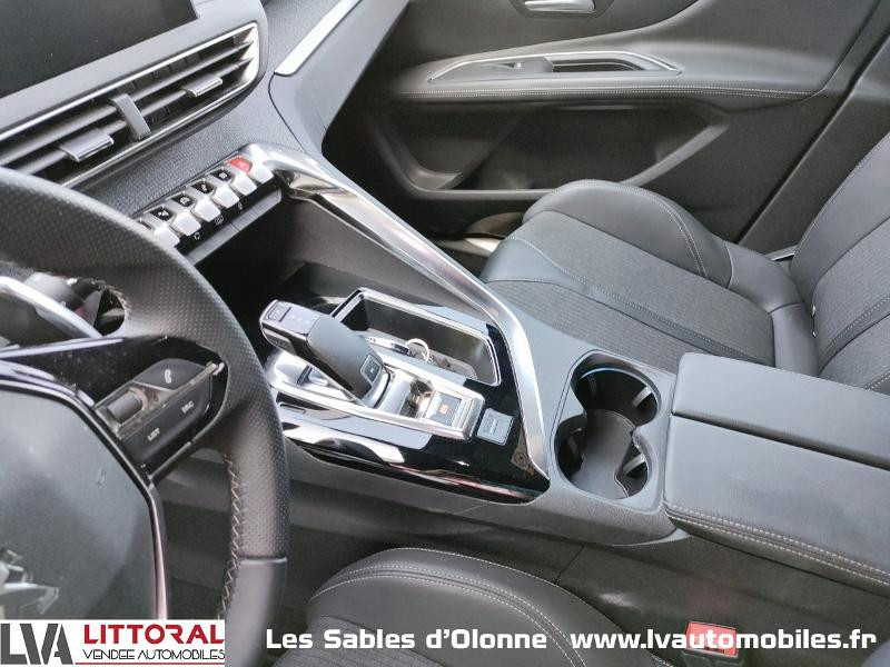 Photo 7 de l'offre de PEUGEOT 3008 1.5 BlueHDi 130ch S&S GT EAT8 à 30990€ chez Littoral Vendée Automobiles Le Château D’Olonne