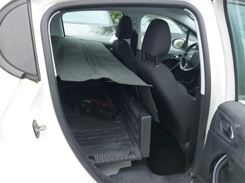Photo 7 de l'offre de PEUGEOT 208 AFFAIRE 1.6 BLUEHDI 75CH PREMIUM PACK à 9900€ chez Brignais automobiles