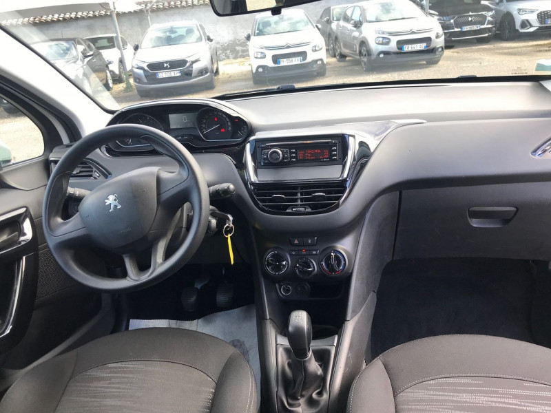 Photo 10 de l'offre de PEUGEOT 208 AFFAIRE 1.6 BLUEHDI 75CH PREMIUM à 8900€ chez Brignais automobiles