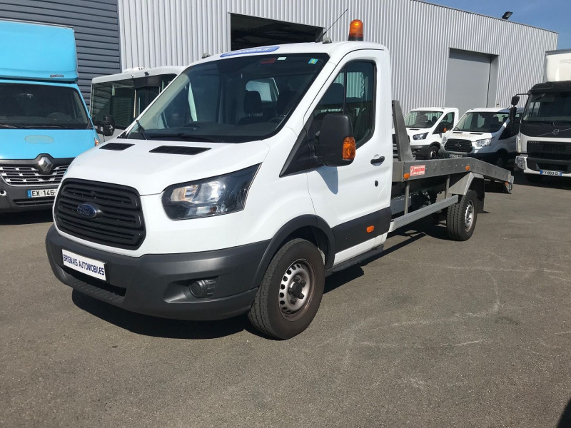 Photo 3 de l'offre de FORD TRANSIT 2T CCB PORTE-VOITURE 350 L4 2.0 TDCI 130CH AMBIENTE à 21480€ chez Brignais automobiles