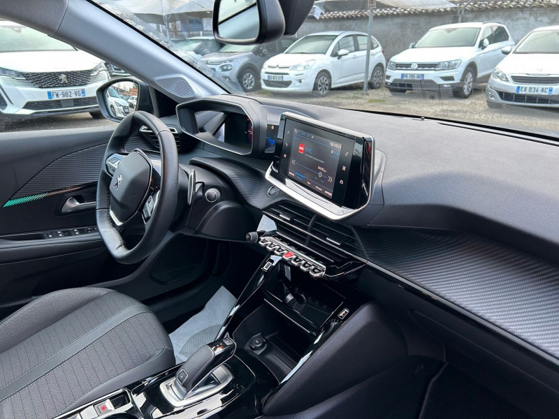 Photo 7 de l'offre de PEUGEOT 208 1.2 PURETECH 130CH S&S ALLURE PACK EAT8 à 21900€ chez Brignais automobiles