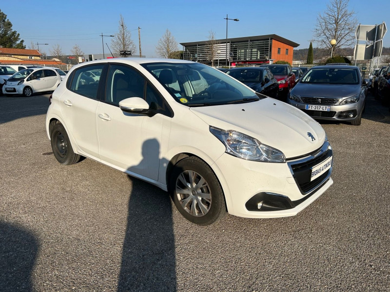 Photo 2 de l'offre de PEUGEOT 208 AFFAIRE 1.6 BLUEHDI 100CH S&S PREMIUM PACK EURO6C à 11400€ chez Brignais automobiles