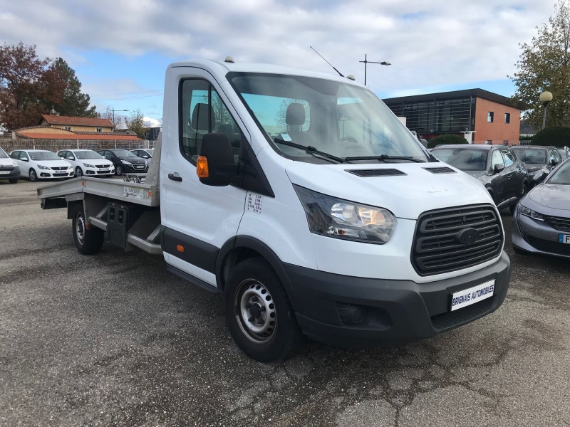Photo 1 de l'offre de FORD TRANSIT 2T CCB PORTE-VOITURE  350LJ  2.0 TDCI 125CH AMBIENTE à 26280€ chez Brignais automobiles